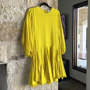 Alexis. Gorgeous! Yellow! Dress! XS, silk, voluptuous pleated layers, stunner❤️